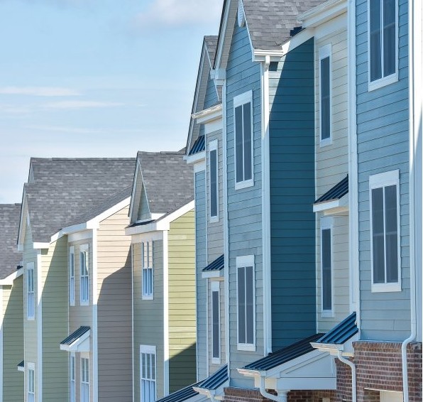 Highland Village in Pittsburgh, PA - Foto de edificio