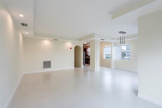 3236 NE 5th St in Pompano Beach, FL - Building Photo - Building Photo