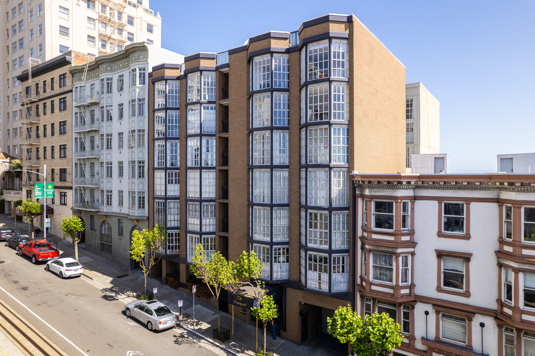 The Courtyard in San Francisco, CA - Building Photo