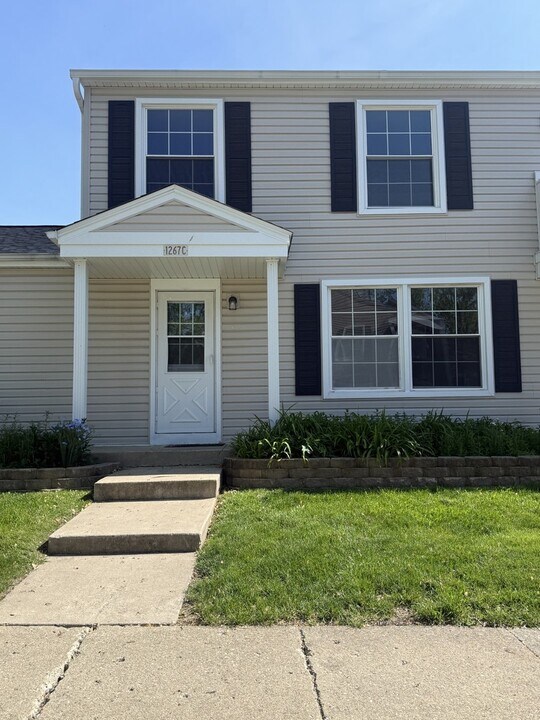 1267 Prairie Ave in Glendale Heights, IL - Building Photo