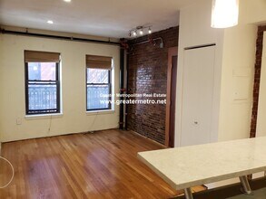 3 Thacher St, Unit 2 in Boston, MA - Building Photo - Building Photo