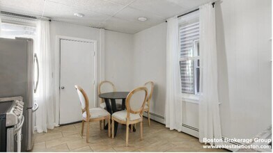 823 Dorchester Ave, Unit 2 in Boston, MA - Building Photo - Building Photo