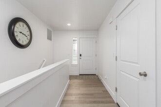 859 Duke Ln in West Richland, WA - Building Photo - Building Photo