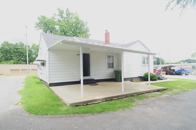 203 Oakwood Ave NE in Huntsville, AL - Building Photo - Building Photo
