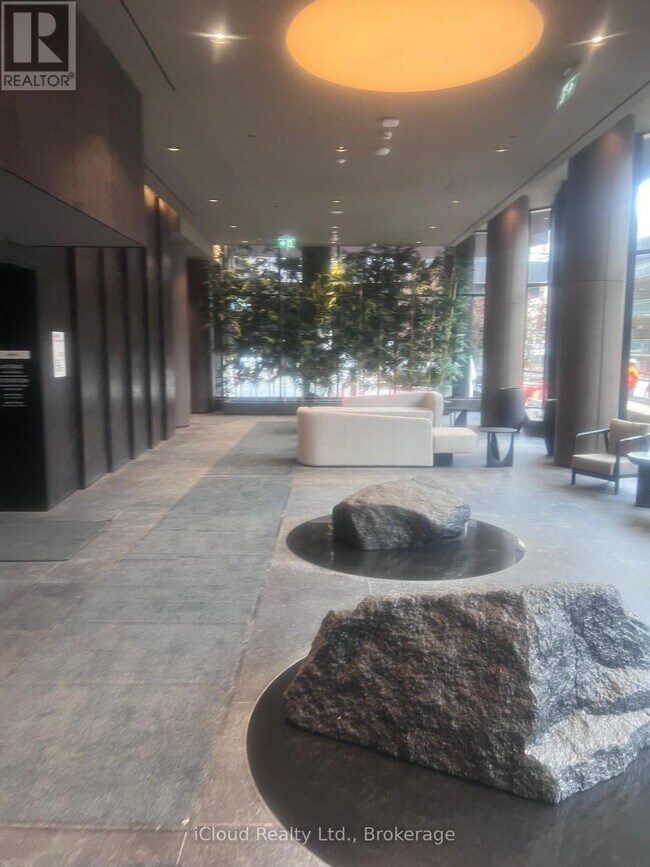 110 Broadway Ave in Toronto, ON - Building Photo - Building Photo