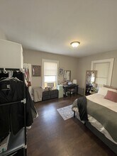 10 Bellflower St, Unit 3 in Boston, MA - Foto de edificio - Building Photo
