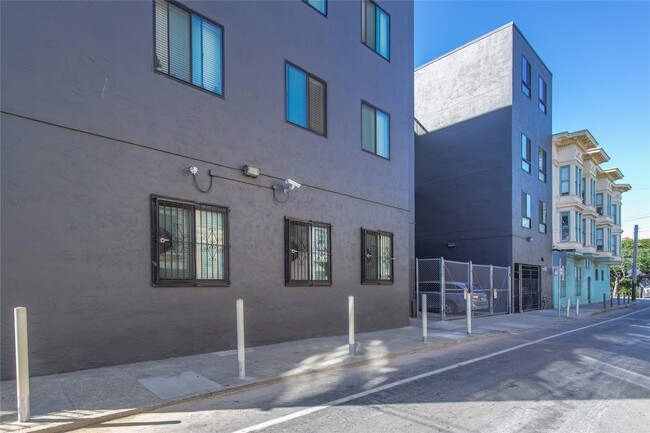 1825 Mission St in San Francisco, CA - Building Photo - Building Photo