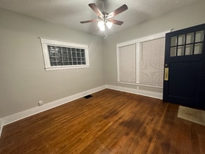 813 Reading Rd in Louisville, KY - Building Photo - Building Photo