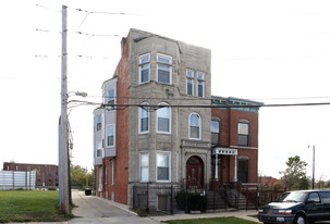 867 E Pershing Rd in Chicago, IL - Building Photo