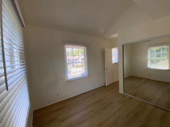 125 W Micheltorena St in Santa Barbara, CA - Building Photo - Building Photo