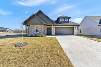 1807 Boxwood Dr in Sherman, TX - Building Photo - Building Photo