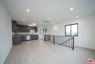 4112 1/2 Normandie Ave in Los Angeles, CA - Building Photo - Building Photo