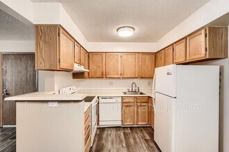 12003 E Harvard Ave in Aurora, CO - Building Photo - Building Photo