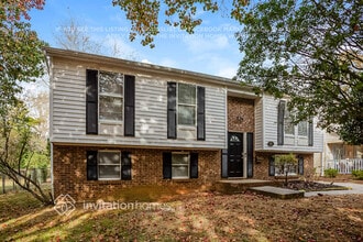 4819 Harri Ann Dr in Charlotte, NC - Foto de edificio - Building Photo