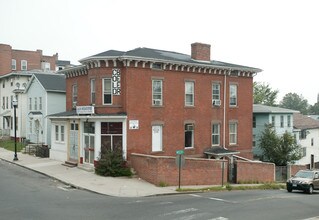 380 Arch St in New Britain, CT - Building Photo - Building Photo