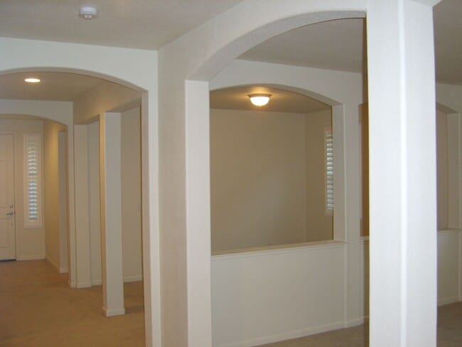 8887 Haflinger Way in Elk Grove, CA - Building Photo - Building Photo