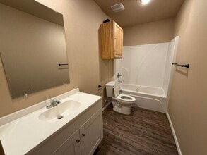 3423 E 3rd Pl in Lubbock, TX - Foto de edificio - Building Photo