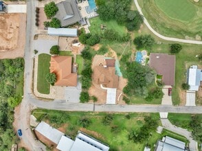 105 Chesterfield Dr in Kingsland, TX - Foto de edificio - Building Photo