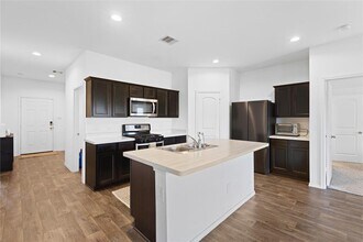 21611 Flowering Gdn Ln in Katy, TX - Building Photo - Building Photo
