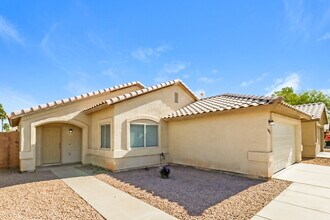 16196 W Mesquite Dr in Goodyear, AZ - Building Photo - Building Photo