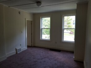 353 N State St, Unit A in Concord, NH - Building Photo - Building Photo