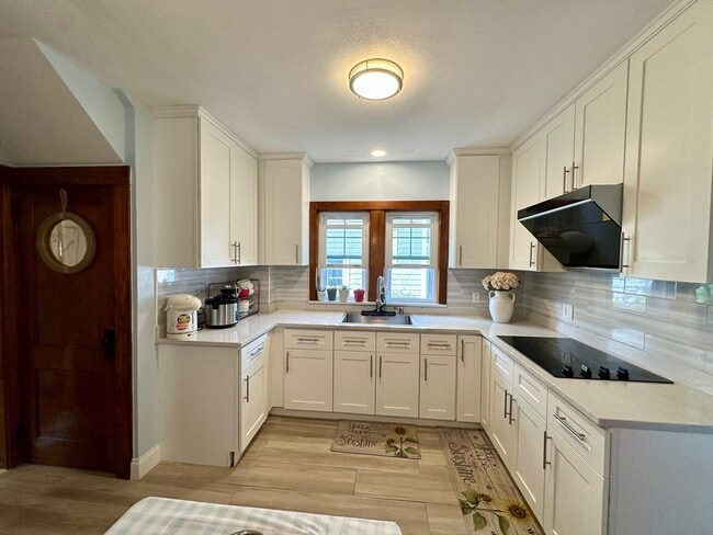 property at 91 Davis St