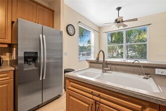 5647 Vermont Ave in New Port Richey, FL - Building Photo - Building Photo