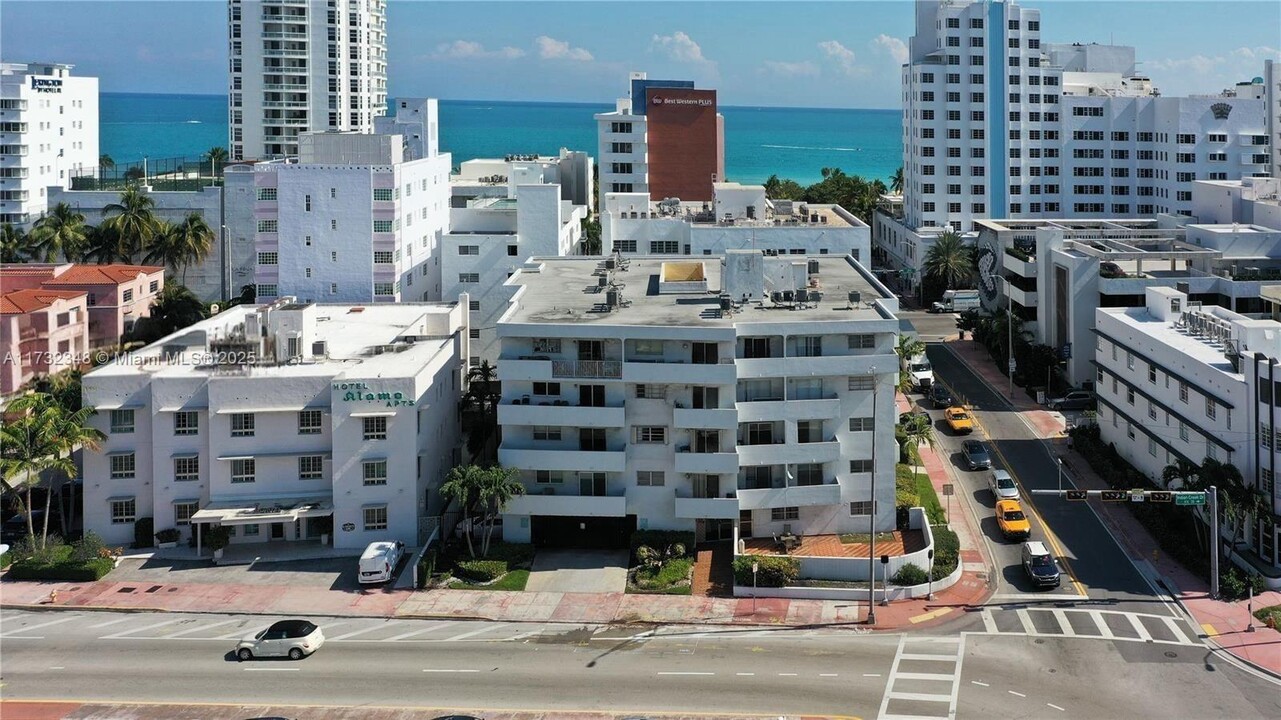 4101 Indian Creek Dr in Miami Beach, FL - Building Photo