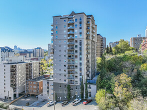 Vivacity One in Edmonton, AB - Building Photo - Building Photo