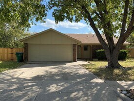 5824 Storm Dr in Watauga, TX - Building Photo