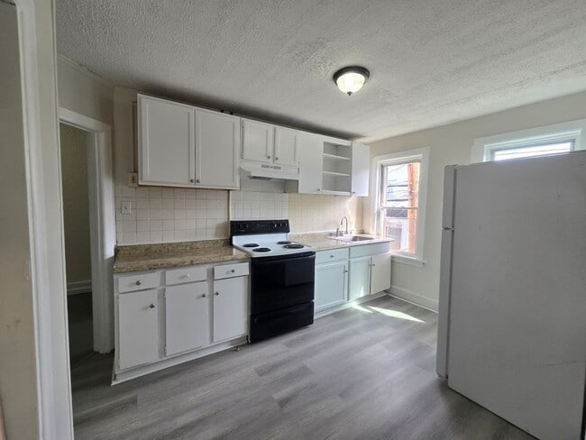 property at 1419 Princeton Ave
