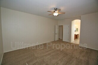 14443 W Hearn Rd in Surprise, AZ - Building Photo - Building Photo