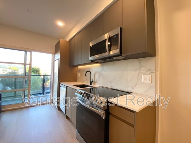 property at 720-720 K. L. O. Rd