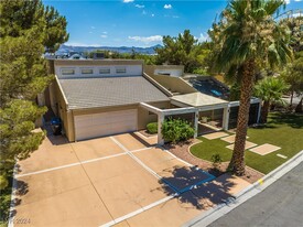 3003 La Mesa Dr