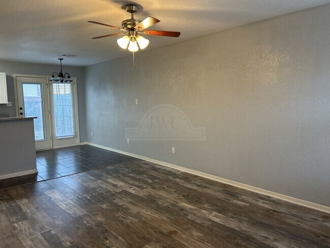 1607 Dugger Cir in Killeen, TX - Building Photo - Building Photo
