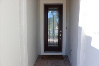 5721 Long Shore Loop in Sarasota, FL - Building Photo - Building Photo