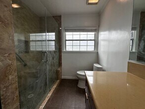 11108 Califa St in Los Angeles, CA - Building Photo - Building Photo