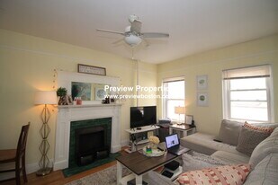 1307 Commonwealth Ave, Unit 4 in Boston, MA - Building Photo