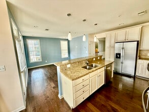 23479 Buckland Farm Terrace in Ashburn, VA - Building Photo - Building Photo