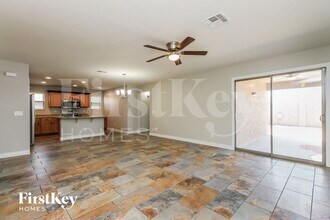 873 W Desert Seasons Dr in San Tan Valley, AZ - Building Photo - Building Photo