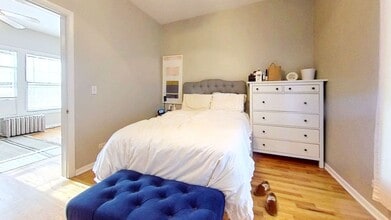 706 W Barry Ave in Chicago, IL - Building Photo - Building Photo