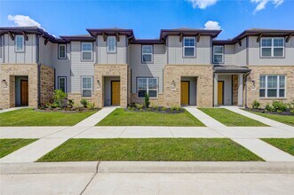 11914 Carvalho Dr in Tomball, TX - Building Photo - Building Photo