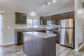 19607 Gail Ave in Omaha, NE - Building Photo - Building Photo