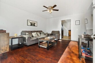 2104 Foggy Bottom Dr in Florissant, MO - Building Photo - Building Photo