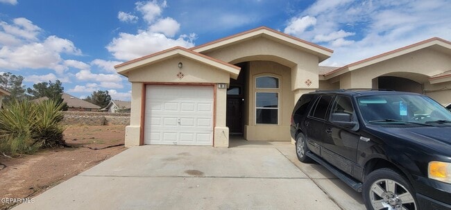 11813 Kings Arms Ct