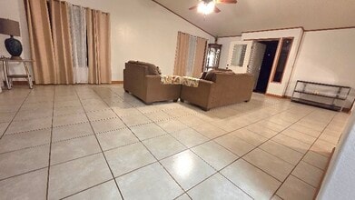 86 Koki Pl in Kihei, HI - Building Photo - Building Photo