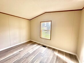 90 Yankee Folly Rd in New Paltz, NY - Building Photo - Building Photo