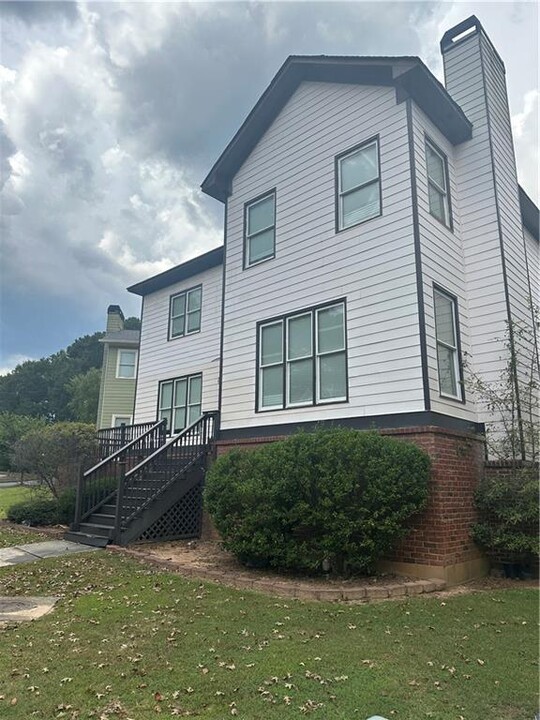 2548 Governors Walk Blvd in Snellville, GA - Foto de edificio