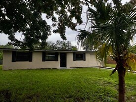 1822 Harding Ave in Sanford, FL - Building Photo