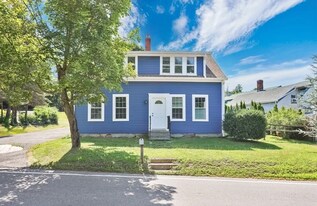 267 Orcuttville Rd, Unit 1 in Stafford Springs, CT - Building Photo